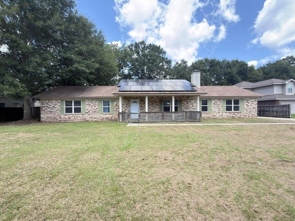 8911 Fullham Court, Pensacola, FL 32534