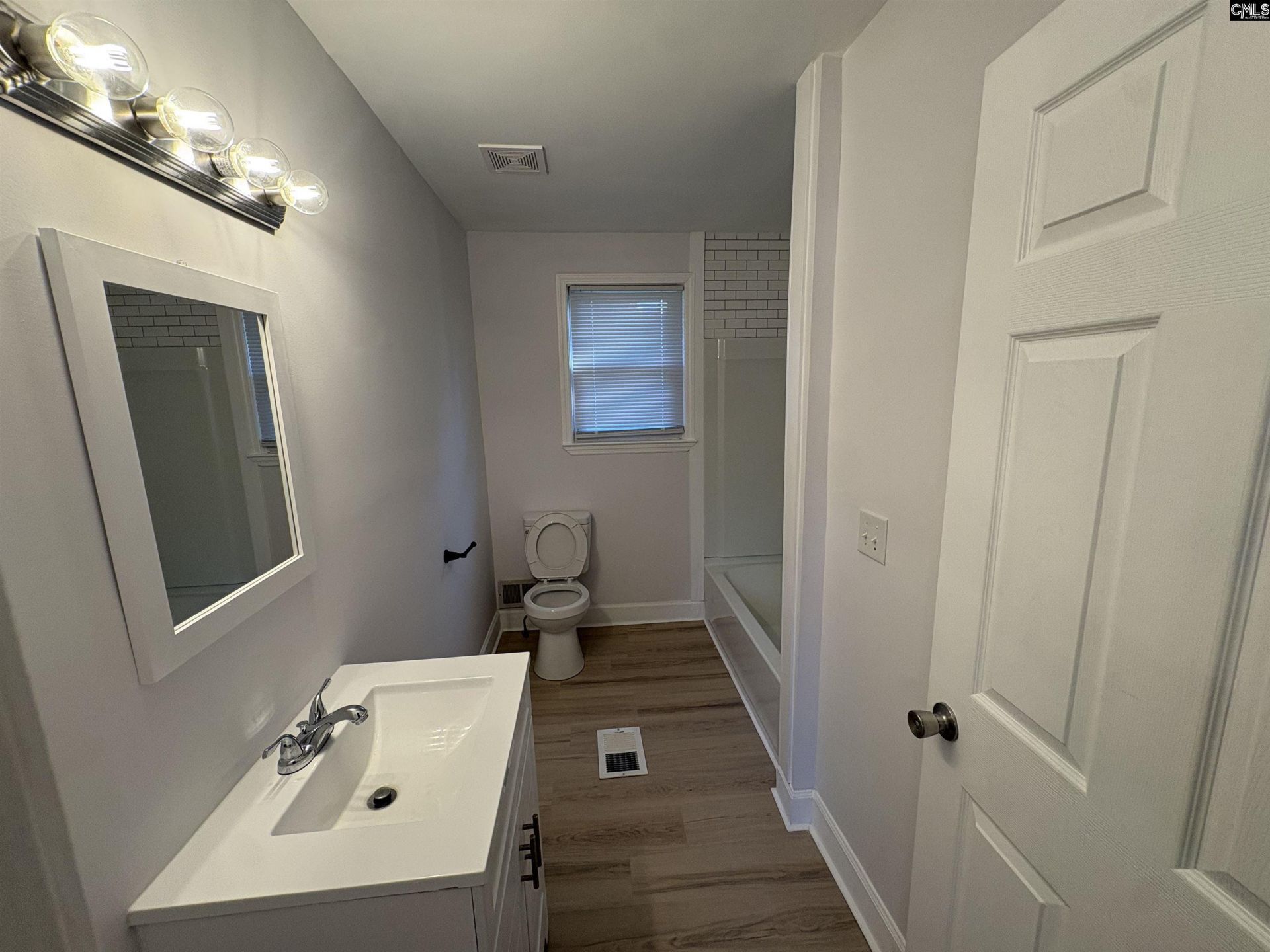 101 Solomon Street  Photo 8