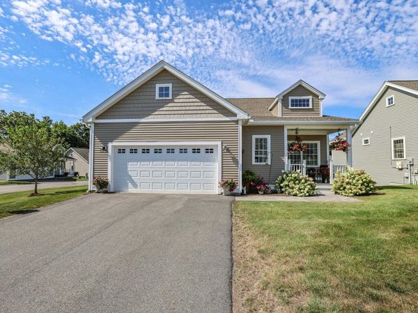 42 Toby Circle, Unit 38, Merrimack, NH 03054