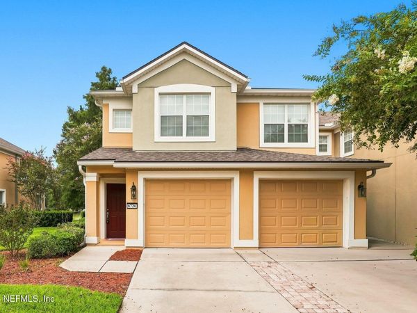 6726 WHITE BLOSSOM Circle, Unit 35A, Jacksonville, FL 32258