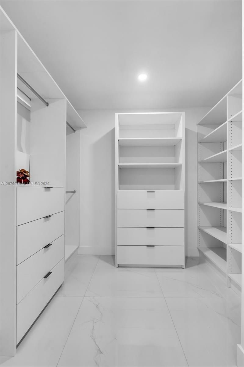 1270 W 64th Ter, Hialeah, FL 33012 Photo