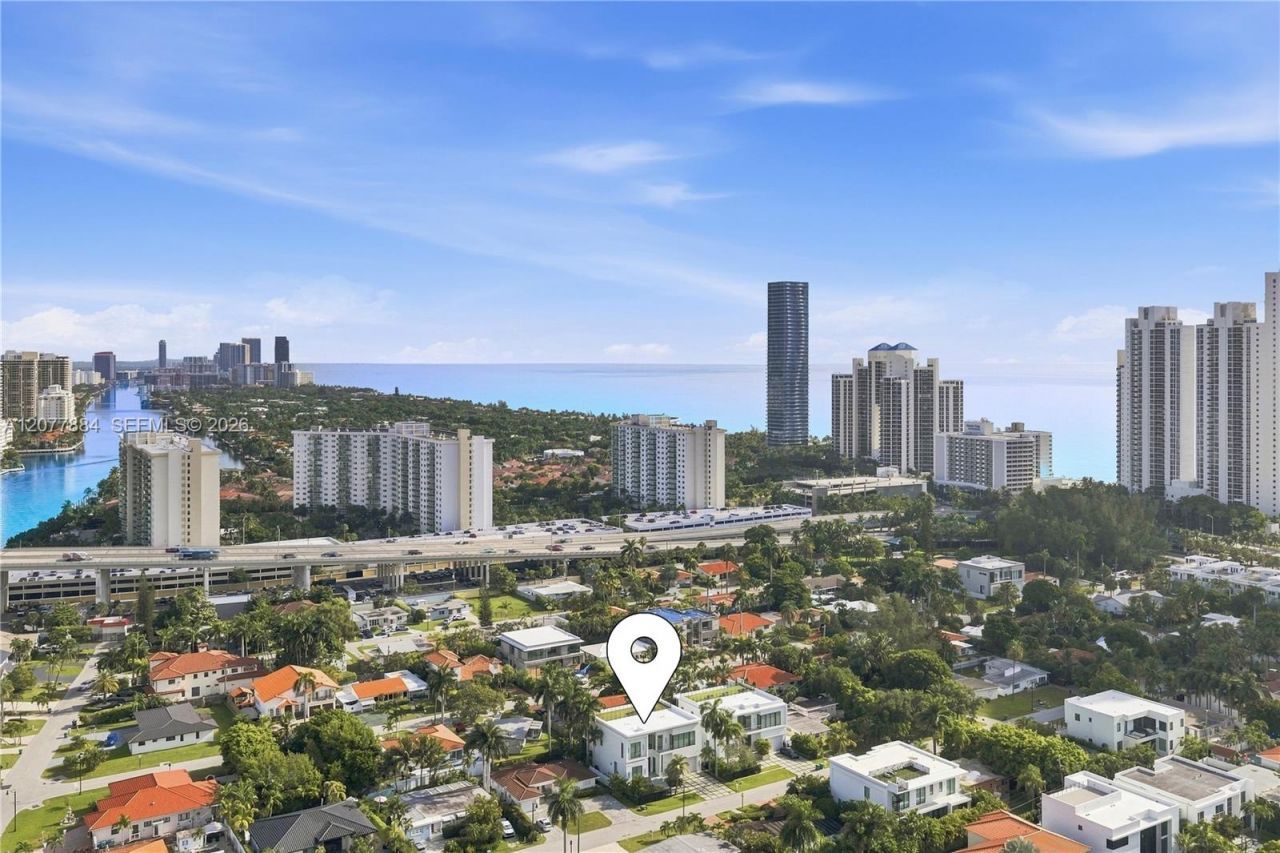 301 190th St , Sunny Isles Beach, FL 33160 Photo