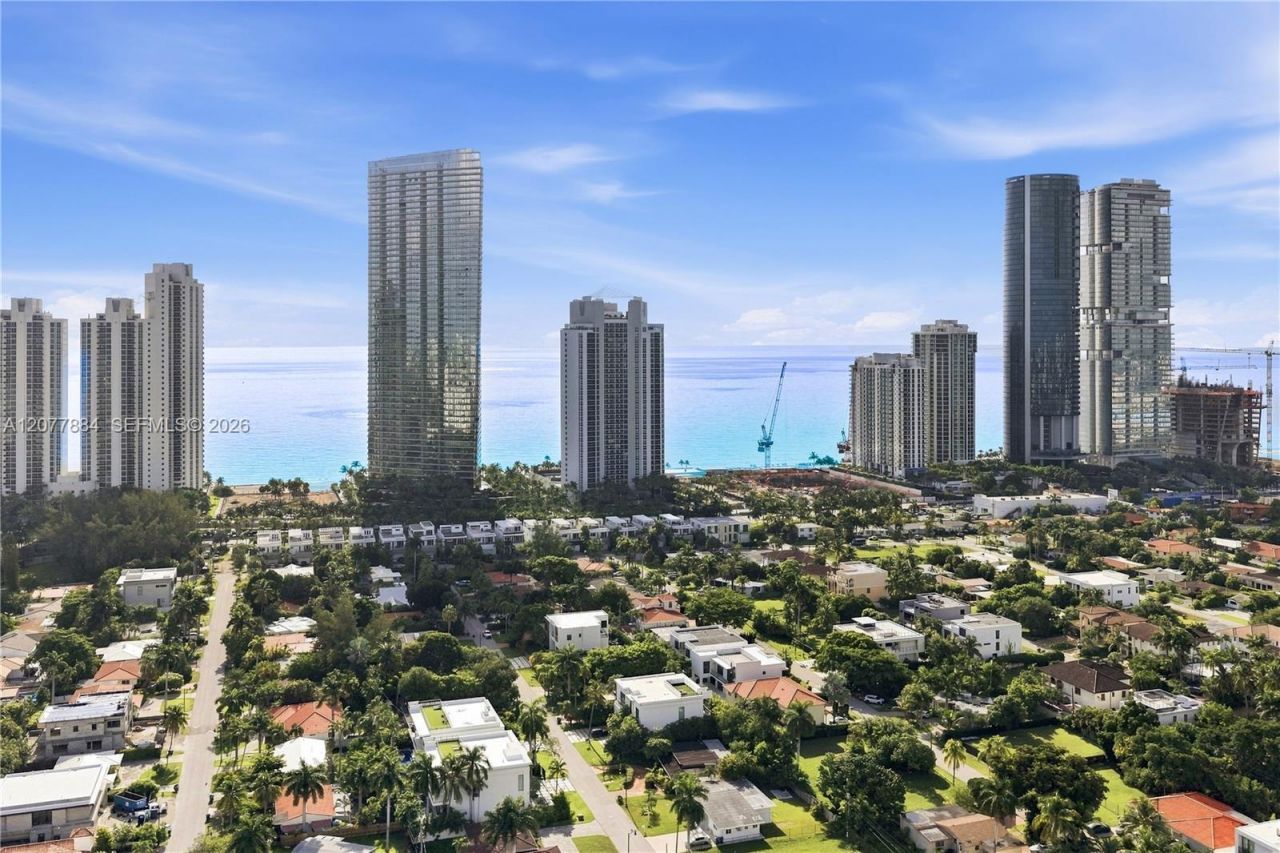 301 190th St , Sunny Isles Beach, FL 33160 Photo