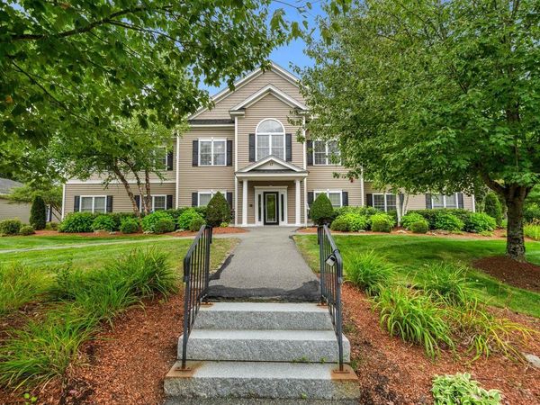 17 Roundabout Way, Unit 5, Manchester, NH 03102