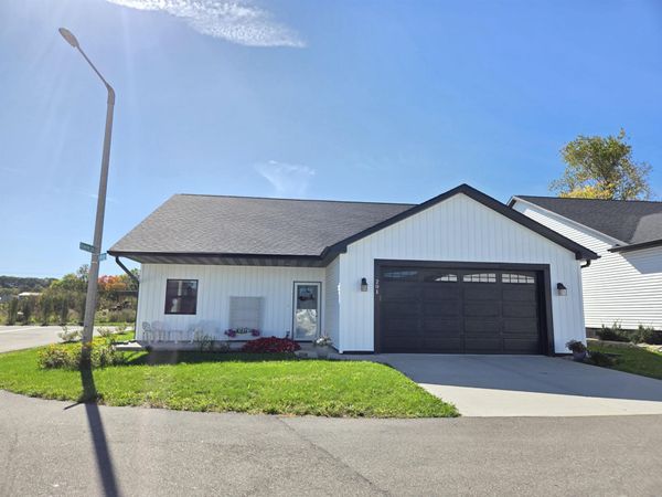 201 Boann Terrace, Belleville, WI 53508