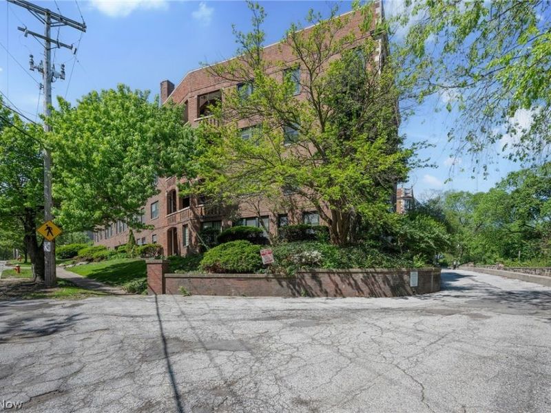 11430 Cedar Glen Parkway, Unit B5, Cleveland, OH 44106 Photo 19