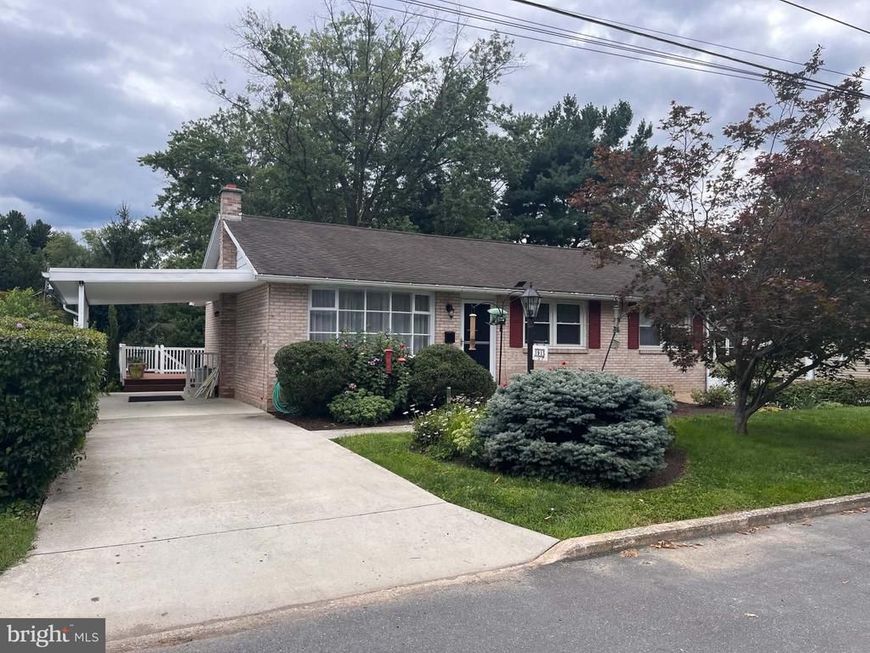 1915 Lincoln Street, Camp Hill, PA 17011 Main Photo