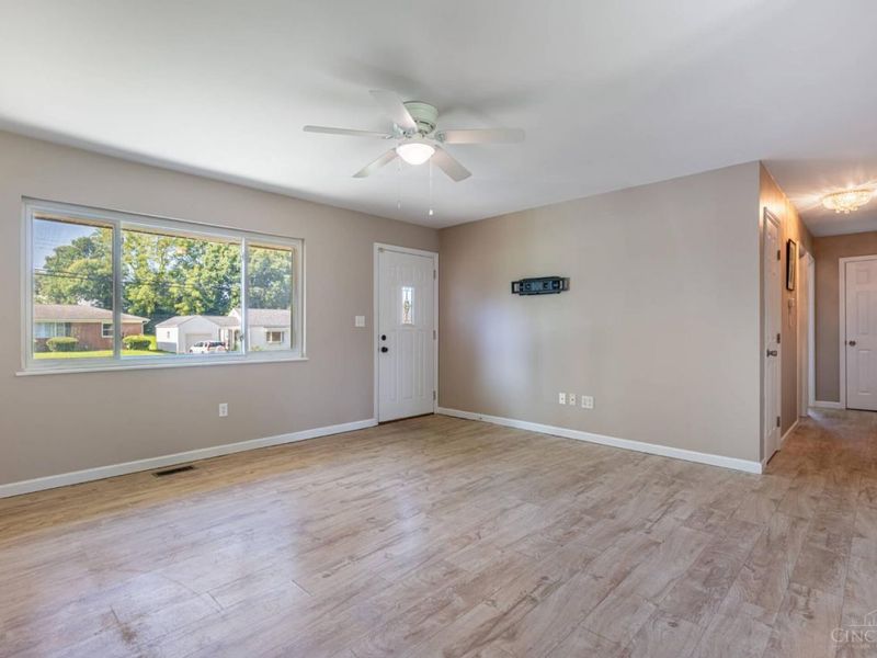 445 E Fourth Street, Franklin, OH 45005 Photo 5