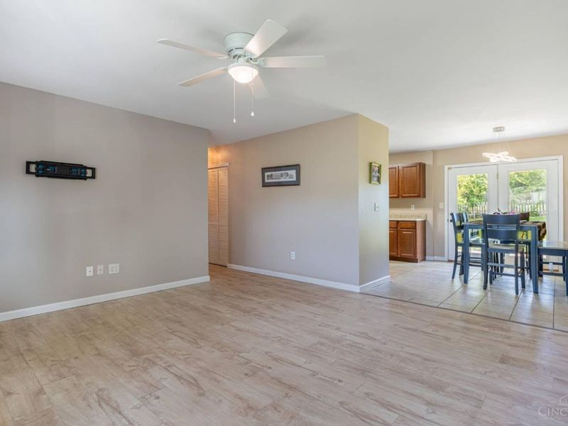 445 E Fourth Street, Franklin, OH 45005 Photo 6