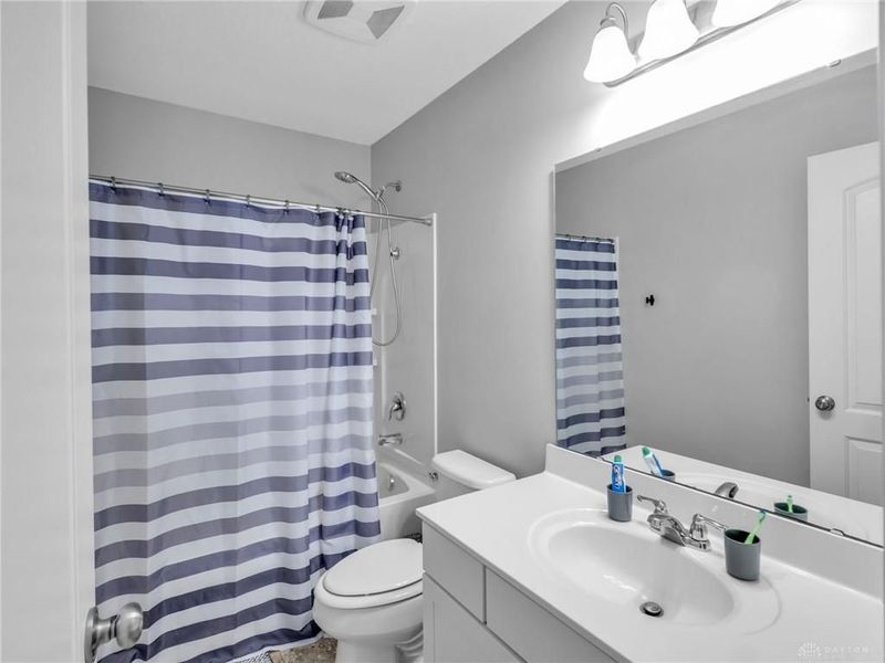 2075 Prairie Clover Drive, Turtlecreek Township, OH 45036 Photo 46