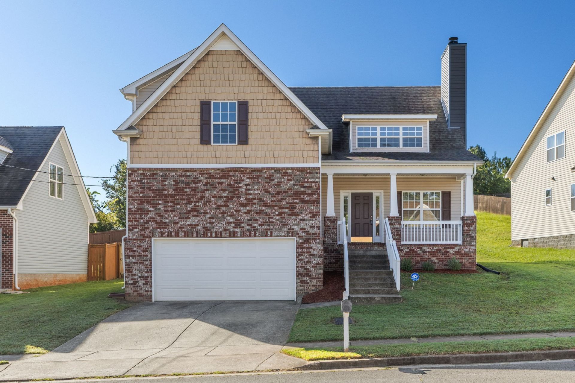 1409 Goodnight Ct, Nashville, TN 37207 Main Photo