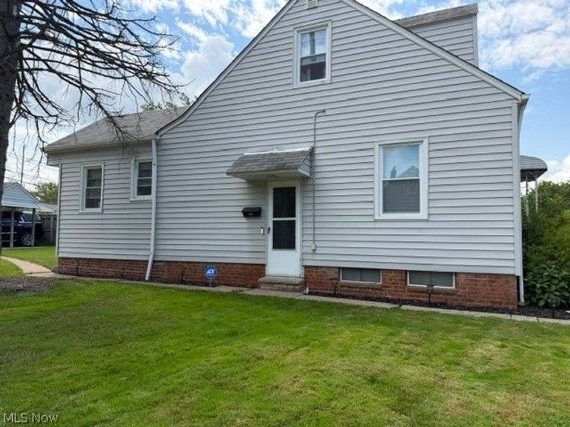 310 Grand Boulevard, Bedford, OH 44146 Photo 5