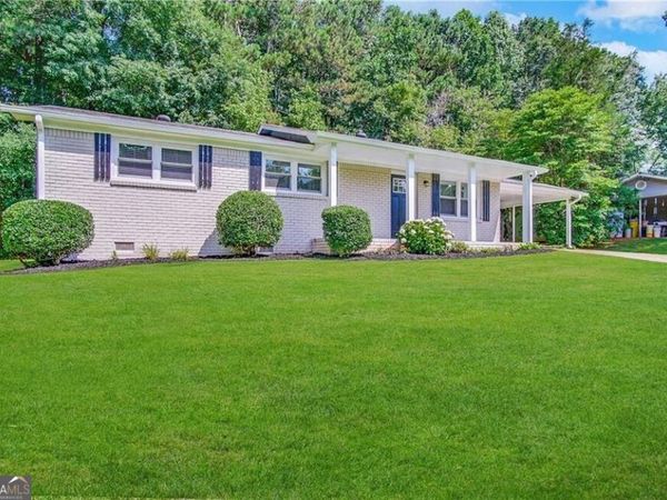 2192 Chestnut Log Loop, Lithia Springs, GA 30122
