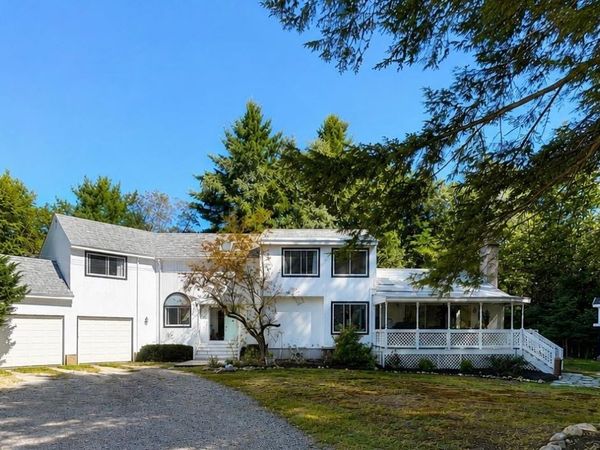 39 Portage Road, Goffstown, NH 03045