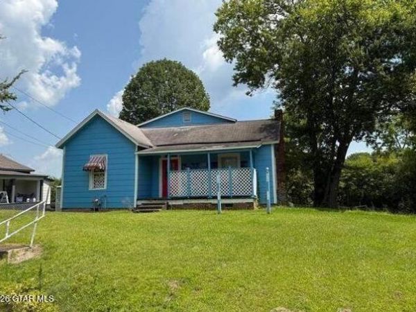 128 Old West Point Road, Starkville, MS 39759