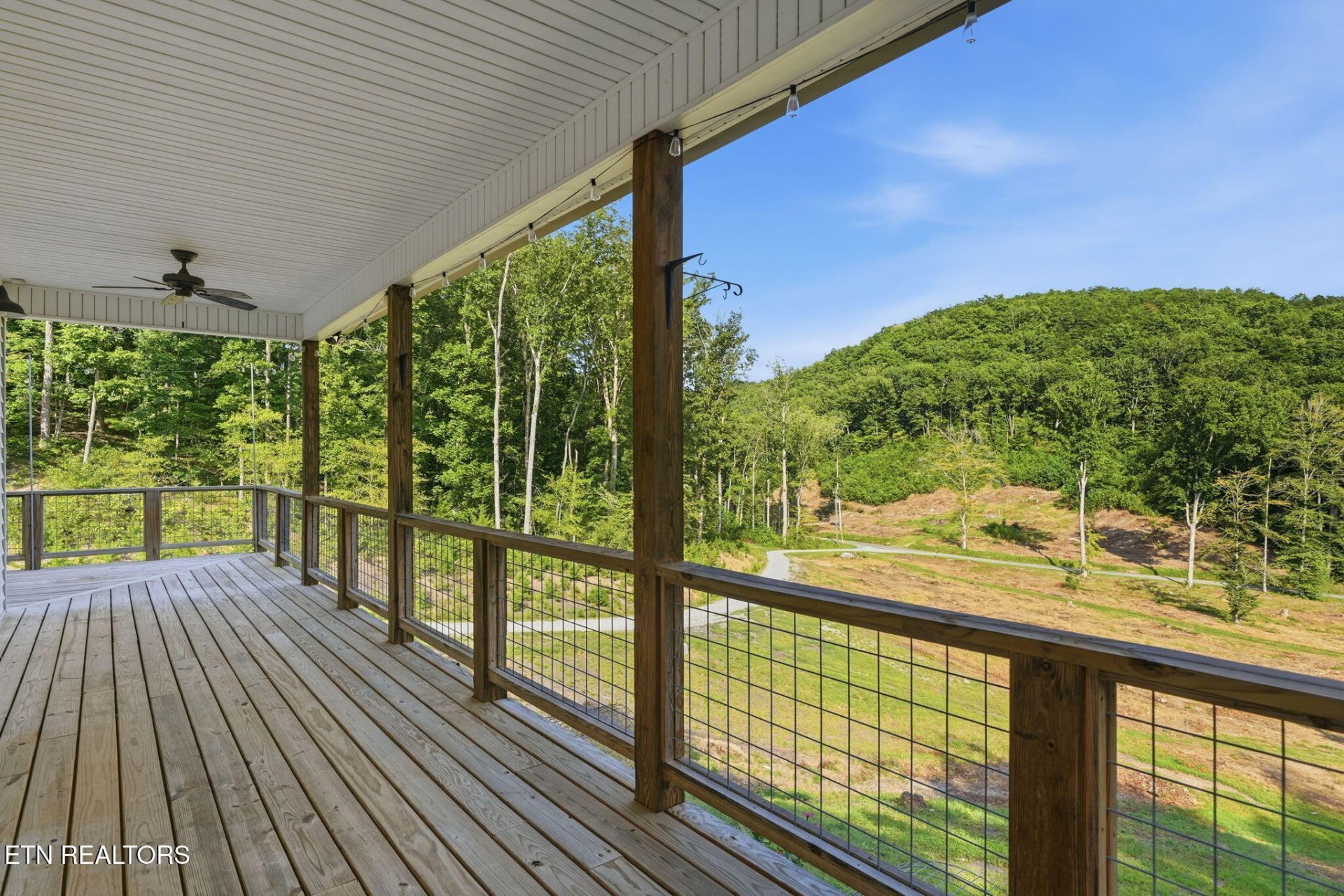 824 Highland Springs Rd, Blaine, TN 37709 Main Photo