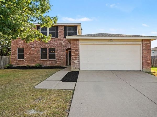 1404 Sunflower Court, Burleson, TX 76028