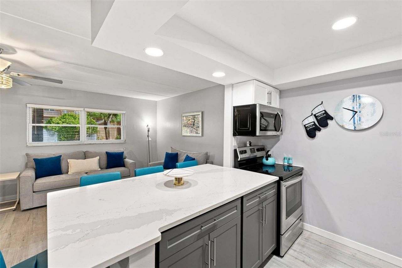 12760 Indian Rocks Road , Unit 1017, Largo, FL 33774 Photo