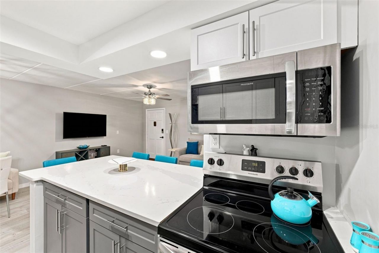 12760 Indian Rocks Road , Unit 1017, Largo, FL 33774 Photo