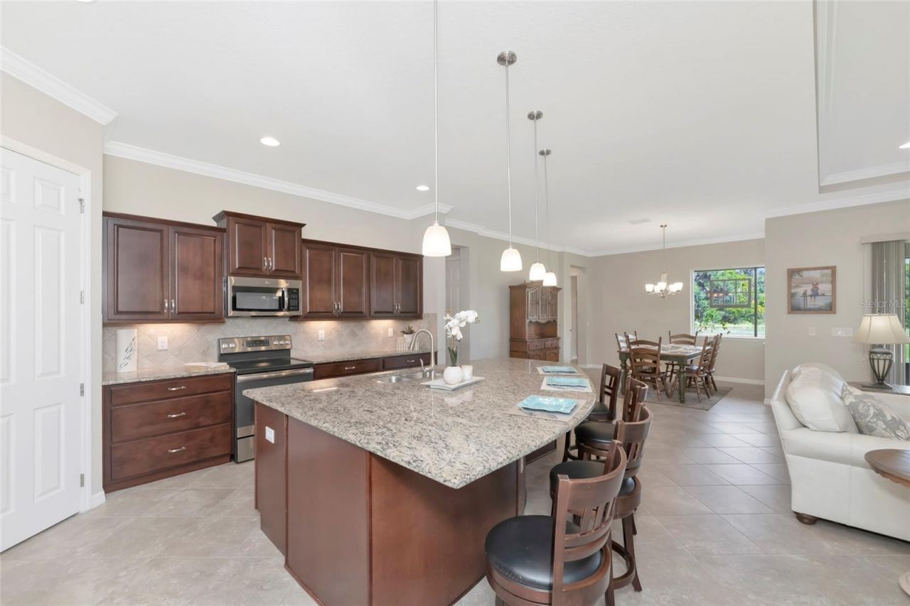 16607 2nd Avenue E, Bradenton, FL 34212 Photo