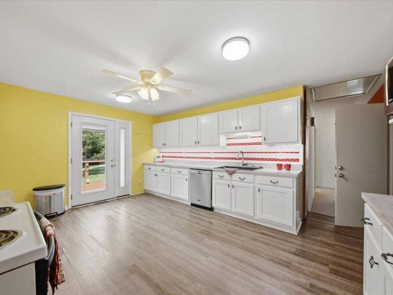 786 Westchester Park Drive, Springfield, OH 45504 Photo 10