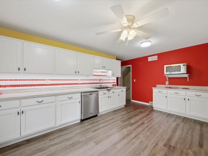 786 Westchester Park Drive, Springfield, OH 45504 Photo 12