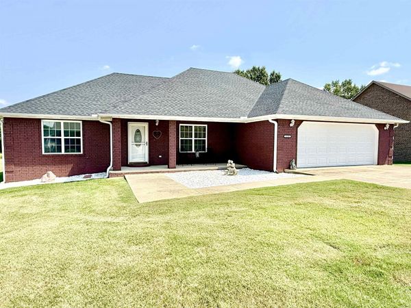 2105 N 8 1/2 Street, Paragould, AR 72450