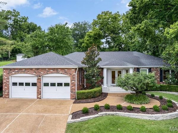 2345 Maybrook Lane, Kirkwood, MO 63122