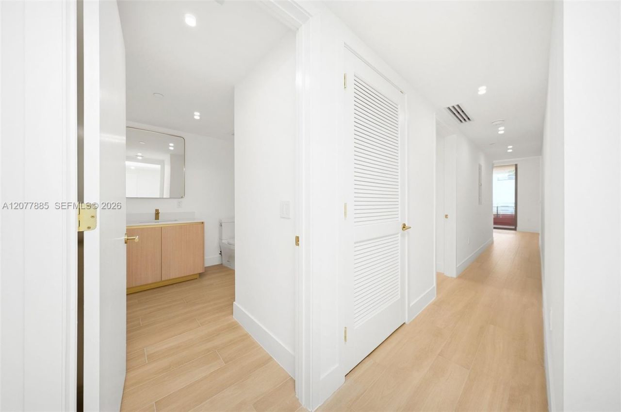 90 NE 32, Unit 412, Miami, FL 33137 Photo