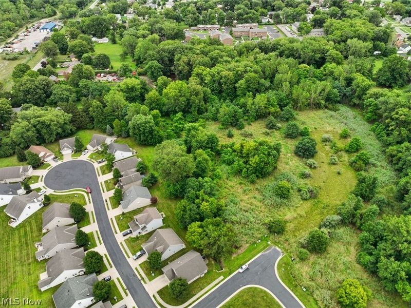 Lighthouse Pointe Drive, Painesville, OH 44077 Photo 11