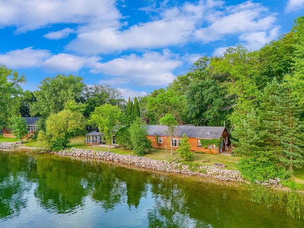 43283 Bluebell Rd , Dent, MN 56528
