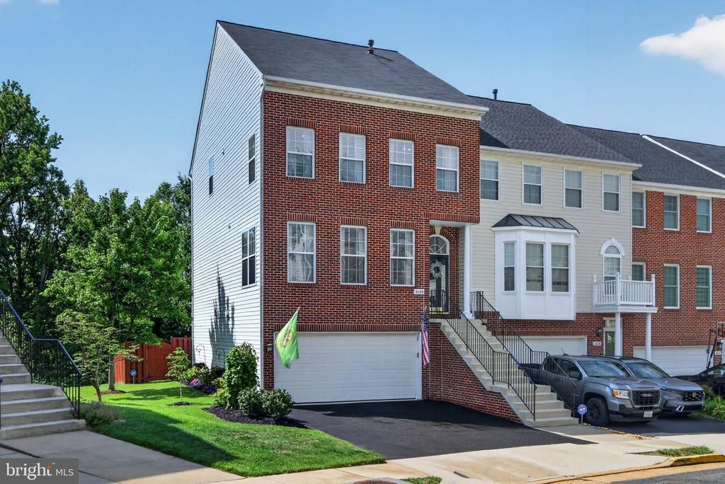 5155 Ballycastle Cir Circle, Alexandria, VA 22315 Main Photo
