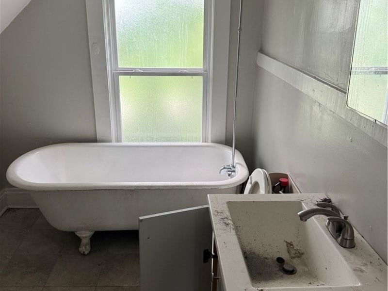 12436 Saywell Avenue, Cleveland, OH 44108 Photo 32