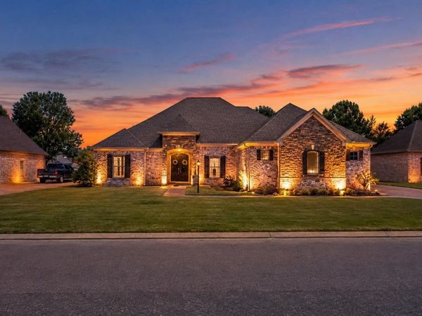 230 TORREY PINES CV, Covington, TN 38019