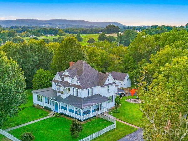 2386 Liledoun Road, Taylorsville, NC 28681