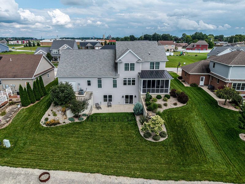 354 Miami Erie Circle, Saint Marys, OH 45885 Photo 5