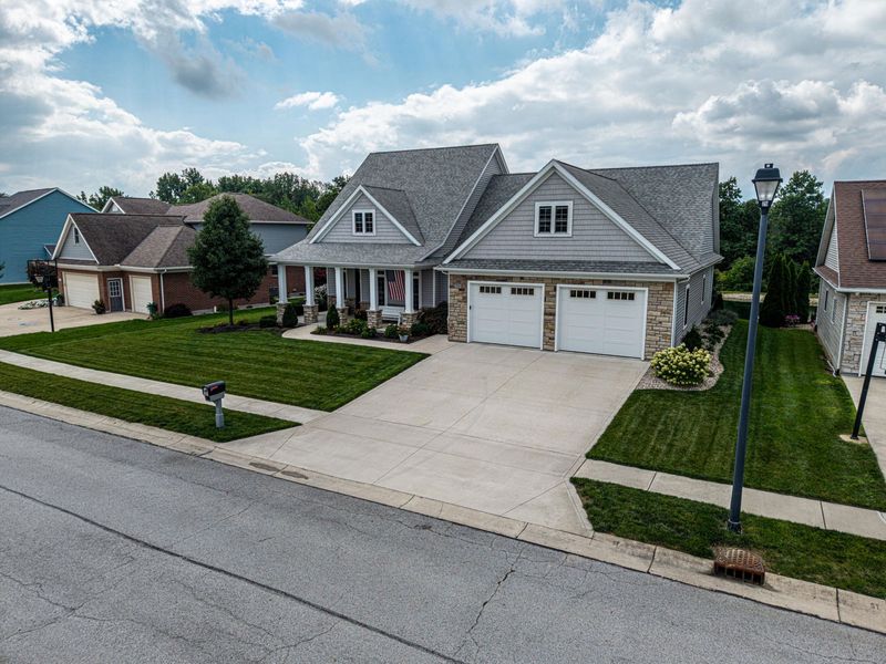 354 Miami Erie Circle, Saint Marys, OH 45885 Photo 9