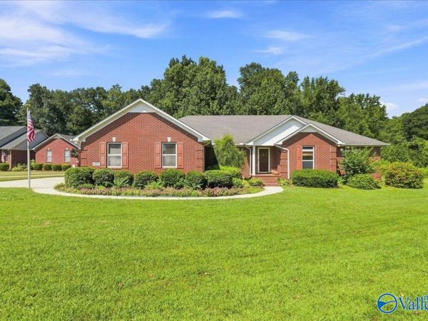 17207 Eunice Lane, Athens, AL 35613