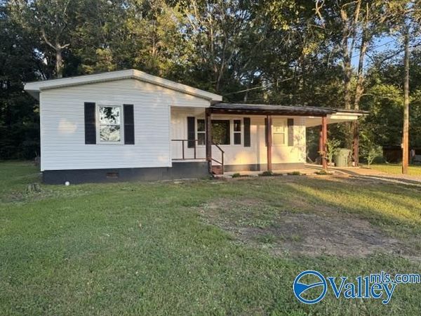 765 Longhollow Road, Scottsboro, AL 35768
