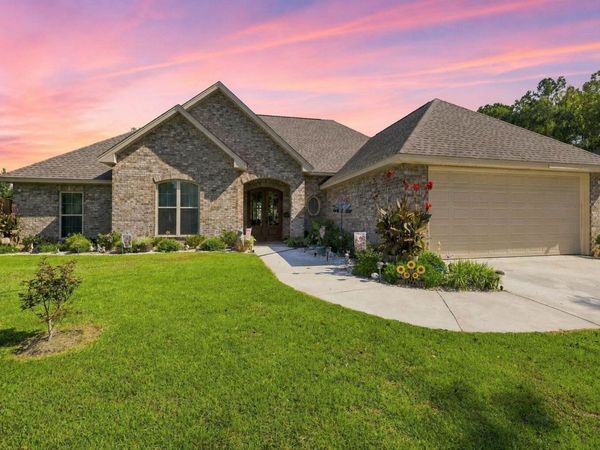 134 N Slade, Sumrall, MS 39482