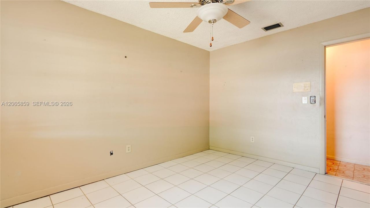 10710 SW 32nd St, Miami, FL 33165 Photo