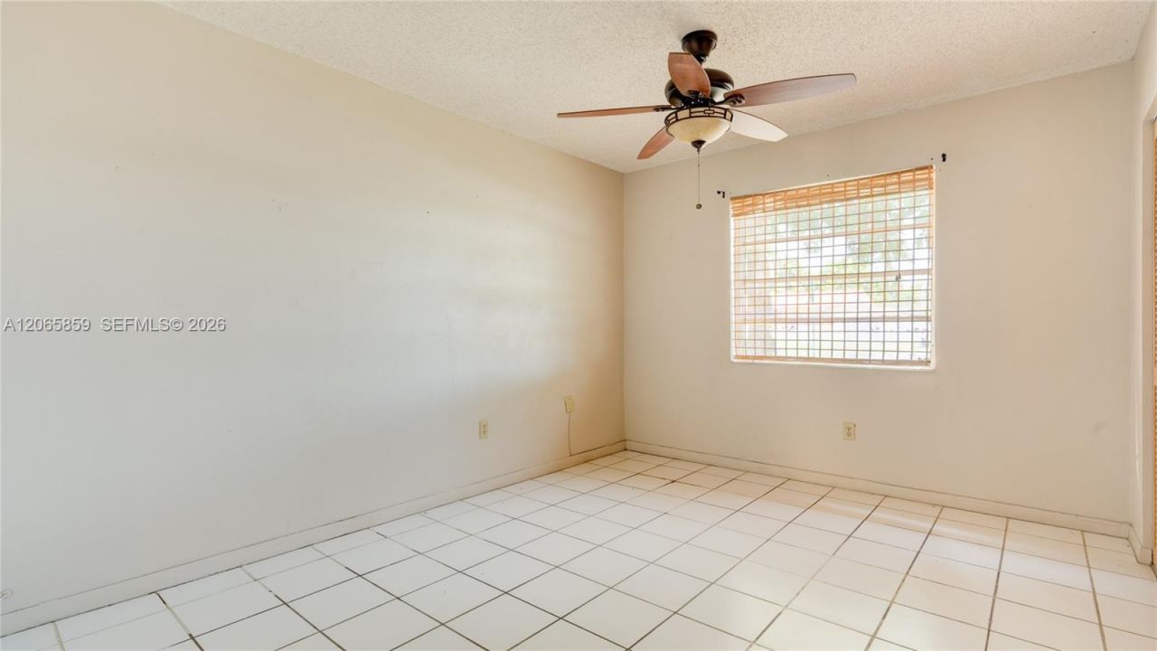 10710 SW 32nd St, Miami, FL 33165 Photo