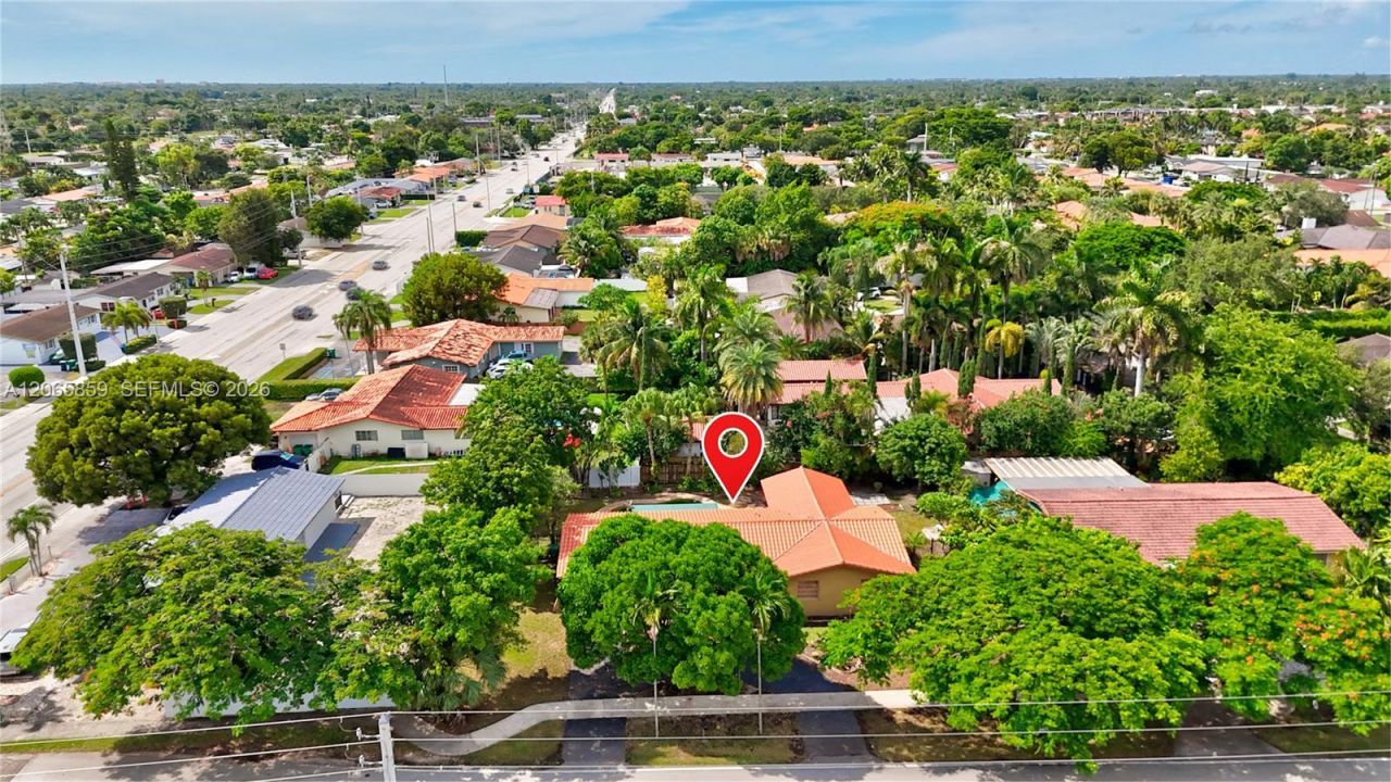 10710 SW 32nd St, Miami, FL 33165 Photo