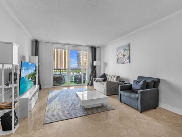 19370 Collins Ave , Unit 919, Sunny Isles Beach, FL 33160