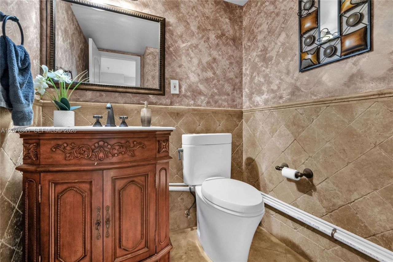 19370 Collins Ave , Unit 919, Sunny Isles Beach, FL 33160 Photo