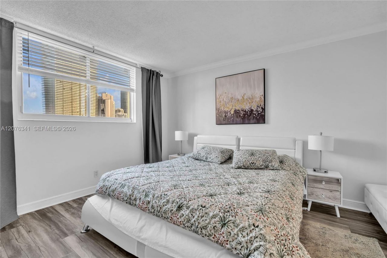 19370 Collins Ave , Unit 919, Sunny Isles Beach, FL 33160 Photo