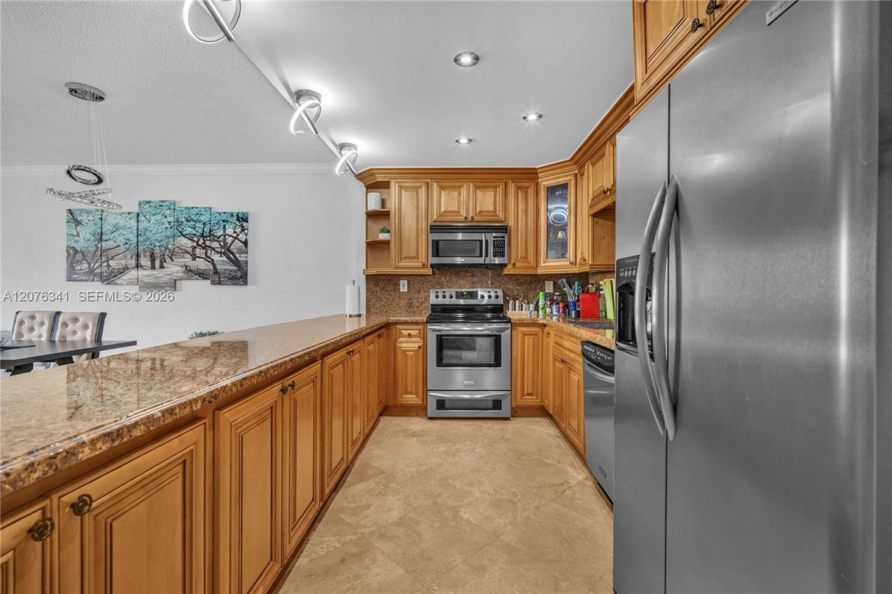 19370 Collins Ave , Unit 919, Sunny Isles Beach, FL 33160 Photo