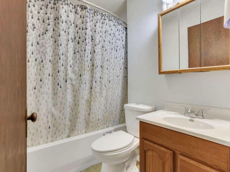 65 Falls Street, Logan, OH 43138 Photo 9