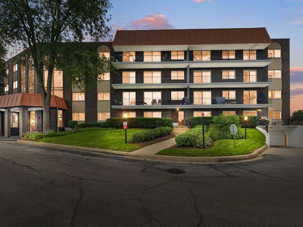 4949 Golf Road , Unit 310, Skokie, IL 60077