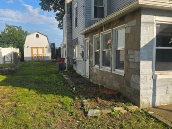1232 PINE GROVE STREET, BRISTOL, PA 19007